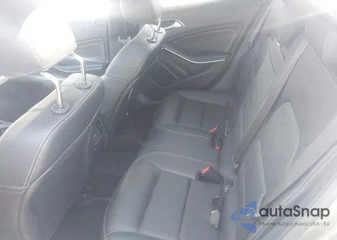 2018 Mercedes-Benz Gla 250 4Matic z USA, uszkodzony, nr VIN WDCTG4GB1JJ491594